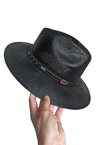 Justin Hat (view 1)