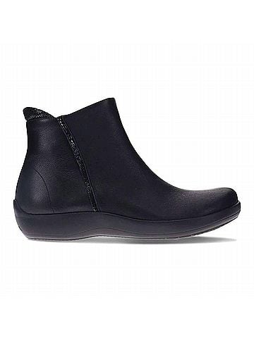 Revere Women's Aberdeen Boot in Black Stretch (view 1)