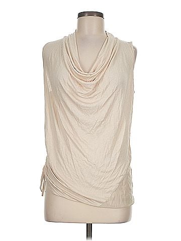 Gold Hawk Gold Hawk Sleeveless Blouse (view 1)
