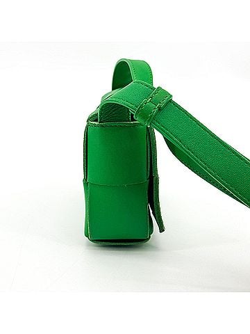 Bottega Veneta Cassette Maxi Intrecciato Leather Green Leather Crossbody Bag Bag (view 2)