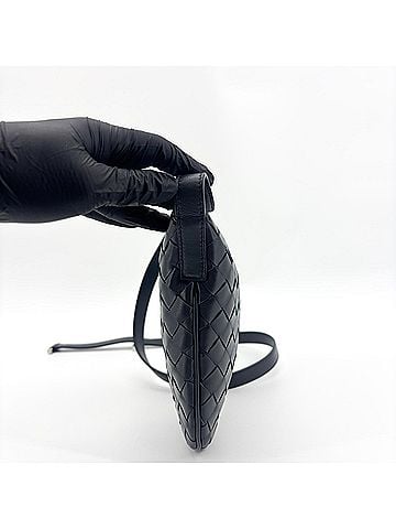 Bottega Veneta Virgule Intrecciato Nappa Black Leather Shoulder Bag Bag (view 2)