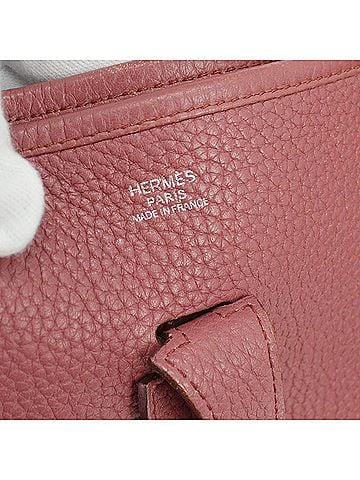 Hermès Evelyne Bag Gen Iii Clemence Burgundy Leather Shoulder Bag Bag (view 2)