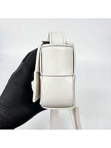 Bottega Veneta Cassette Maxi Intrecciato Leather White Leather Crossbody Bag Bag (view 2)
