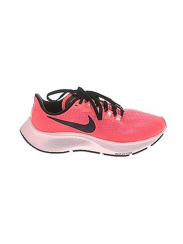 Nike Nike Sneakers (view 1)