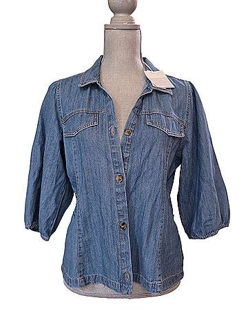BeachLunchLounge Button-Down Shirt (view 1)