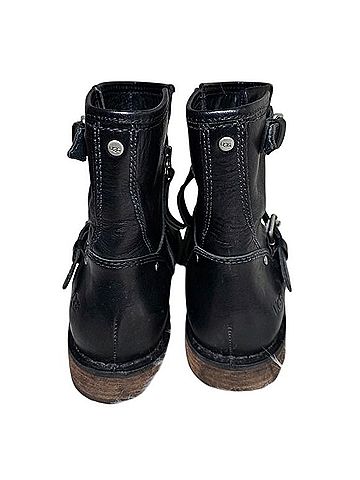 Ugg Australia Fabrizia Boots (view 2)