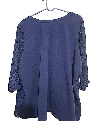 D&Co. 3/4 Sleeve Top (view 2)