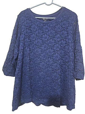 D&Co. 3/4 Sleeve Top (view 1)