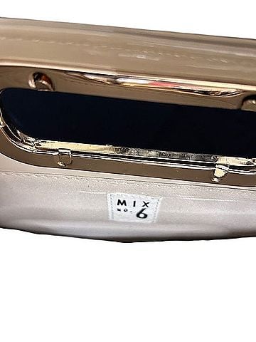 Mix No. 6 Clutch (view 1)