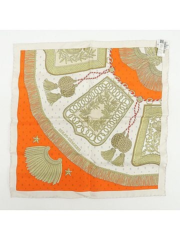 Hermès Carré 42 Silk Orange Silk Scarve &amp; Shawl Accessory (view 2)
