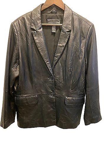 Jaclyn Smith Leather Jacket (view 2)