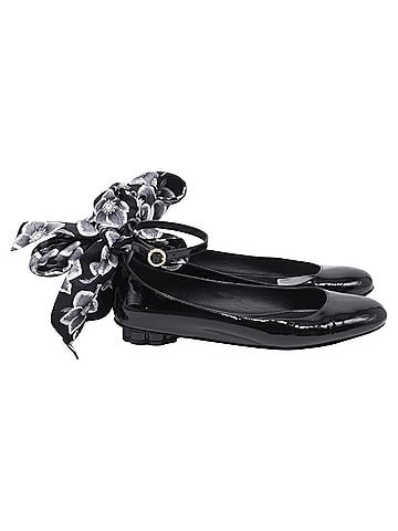 Salvatore Ferragamo Salvatore Ferragamo Cefalu Flats in Black Patent Leather (view 1)