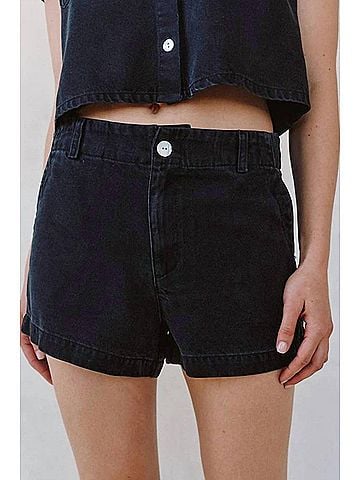 Bella Dahl Elle Playa Trouser Short in Antique Black Wash (view 2)