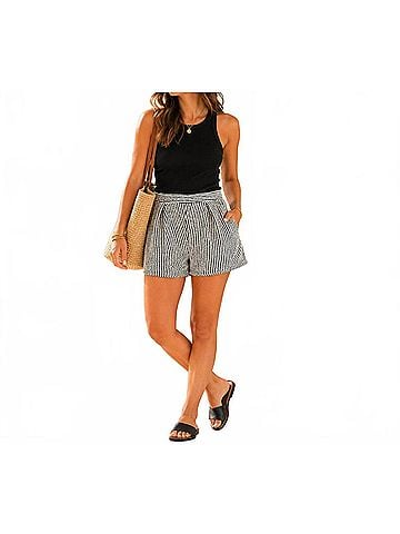 Sundays High Waist Berry Shorts in Black White (view 2)