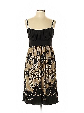 Maggy London Maggy London Casual Dress (view 1)