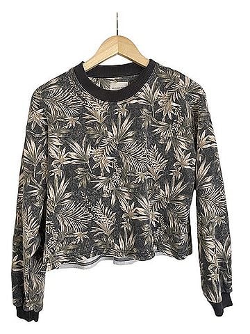 American Eagle Outfitters Pullover Sweater (view 1)