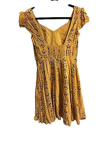 Urban Outfitters Casual Dress (view 2)