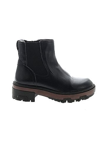 White Mountain White Mountain Ankle Boots (view 1)