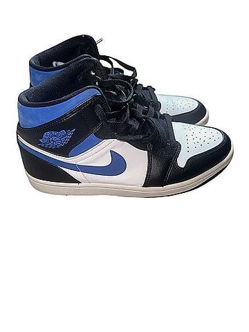 Nike Sneakers (view 2)