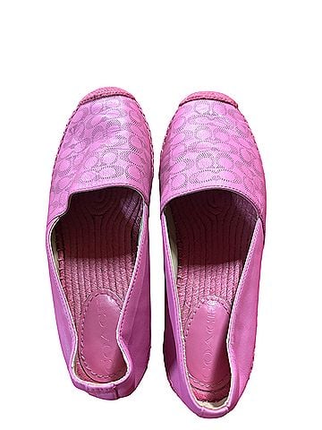 Coach Flats (view 1)