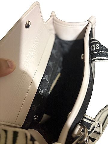 Steve Madden none Leather Crossbody Bag (view 2)