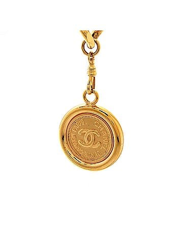 Chanel Vintage Medallion Chain Belt Metal and Leather (view 2)