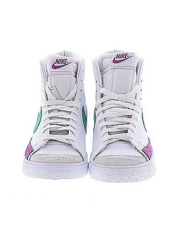 Nike Nike Sneakers (view 2)