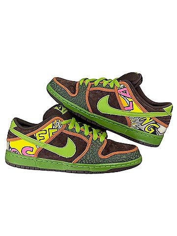 Nike Sneakers (view 2)