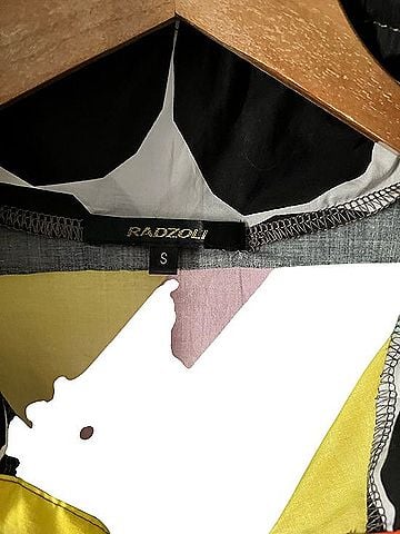 Radzoli Arty Sleeveless Button-Down Shirt (view 2)