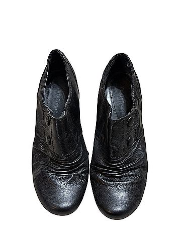 Baretraps Boots (view 2)