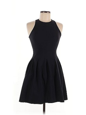 Lululemon Athletica Lululemon Athletica Cocktail Dress (view 1)