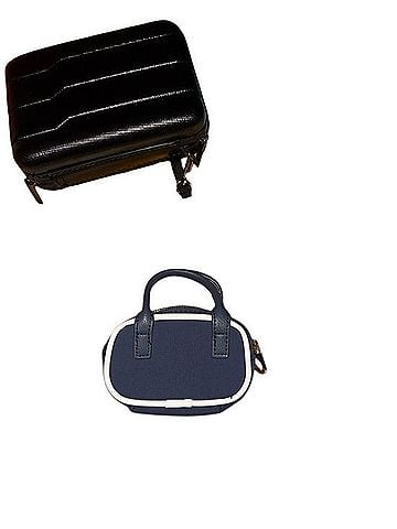 Universal Thread Coin Purse (view 1)