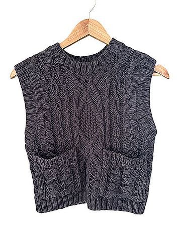 Zara Black Cable-Knit Sleeveless V-Neck Sweater Vest Sweater Vest (view 1)