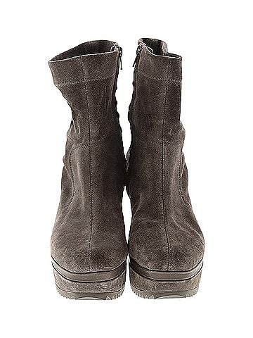 Pedro Garcia Pedro Garcia Ankle Boots (view 2)