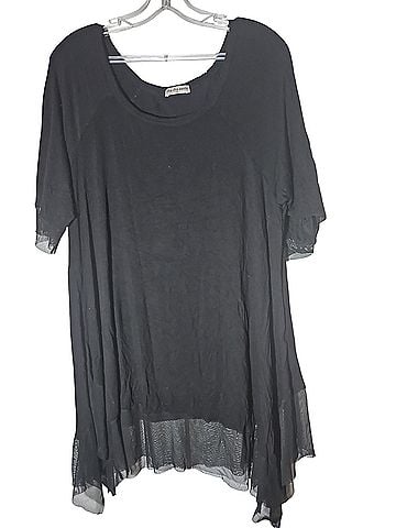 Cha Cha Vente Short Sleeve Blouse (view 1)