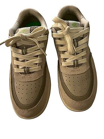 Cariuma Uba Pro Sneakers (view 2)