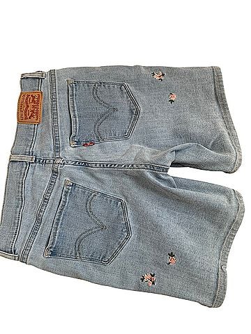 Levi's Levi pink floral Denim Shorts (view 2)