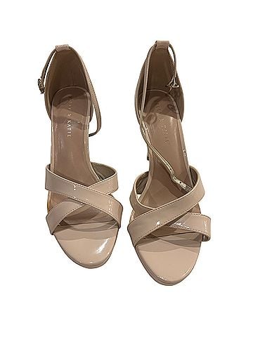 Kelly & Katie Heels (view 1)