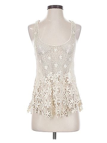 FANG Sleeveless Top (view 1)