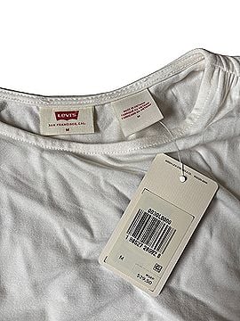Levi's Sleeveless Top (view 2)