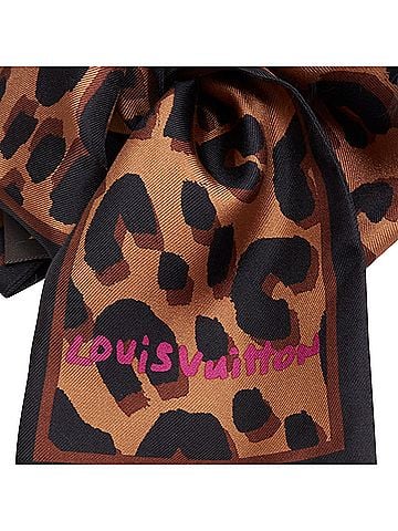 Louis Vuitton Louis Vuitton Fur Leopard Scarf (view 2)