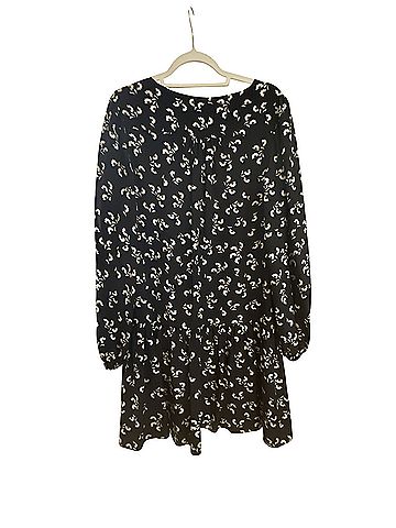 Elizabeth and James Casual Dress (view 2)