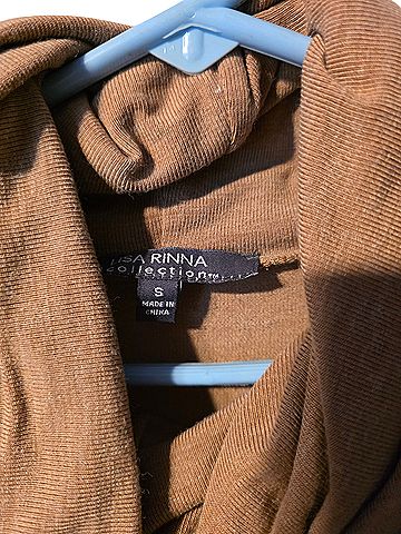 Lisa Rinna Long Sleeve Top (view 2)