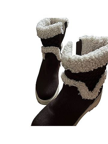 Vivaia Cozy Quilted Winter Ankle Boots Ankle Boots (view 1)