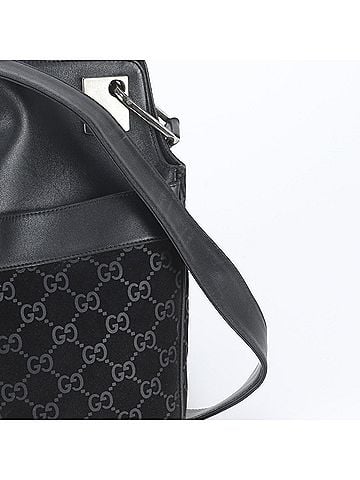 Gucci Gucci GG Suede 001-3307 Leather Shoulder Bag Crossbody Black Women's (view 2)