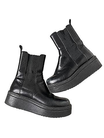 Vagabond Tara platform Chelsea boot Ankle Boots (view 1)