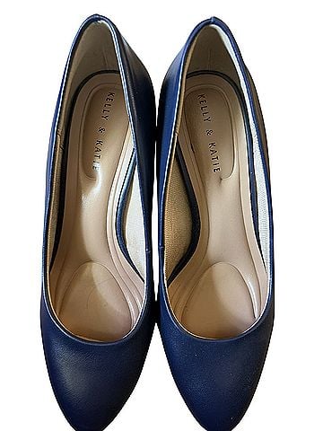 Kelly & Katie Heels (view 1)