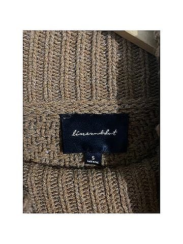 Line & Dot Pullover Sweater (view 2)