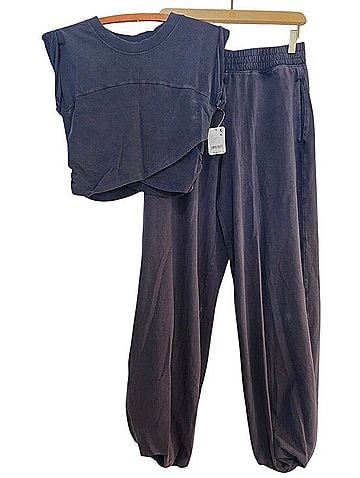 FP Movement Hot Shot Crossover Set Casual Pants (view 1)