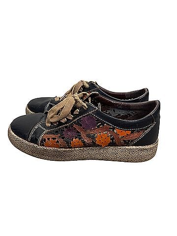 L'Artiste Sneakers (view 1)
